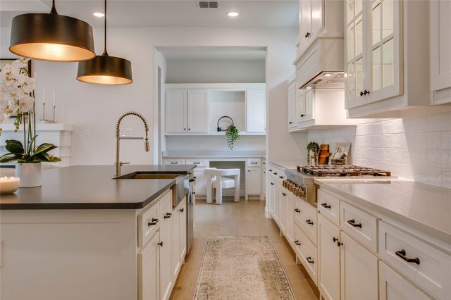 1332 Island Vista Drive, Arlington, TX 76005