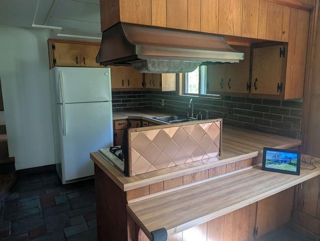 2325 Judson Road, Spring Lake, MI 49456