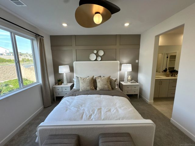 2186 Tributary Rd, Chula Vista, CA 91913