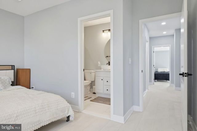 706 LONGFELLOW ST NW, Washington, DC 20011