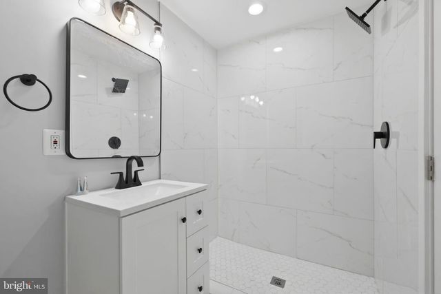 706 LONGFELLOW ST NW, Washington, DC 20011