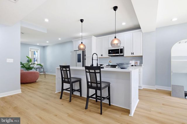 706 LONGFELLOW ST NW, Washington, DC 20011