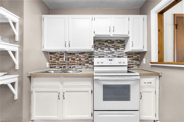 8145 Colin DR, Norfolk, VA 23518