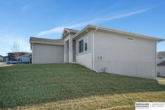 3656 S 217 Street, Elkhorn, NE 68022