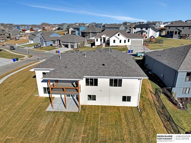 3656 S 217 Street, Elkhorn, NE 68022