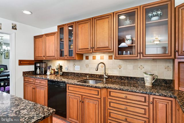 954 SAINT MATTHEWS RD, Chester Springs, PA 19425