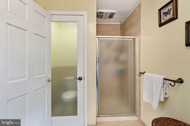 954 SAINT MATTHEWS RD, Chester Springs, PA 19425