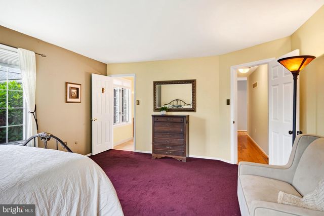 954 SAINT MATTHEWS RD, Chester Springs, PA 19425
