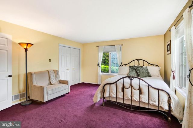 954 SAINT MATTHEWS RD, Chester Springs, PA 19425