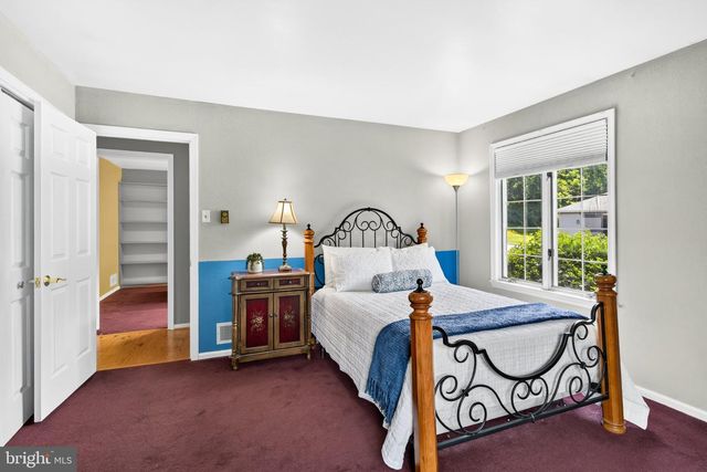 954 SAINT MATTHEWS RD, Chester Springs, PA 19425