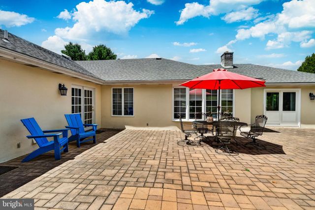 954 SAINT MATTHEWS RD, Chester Springs, PA 19425