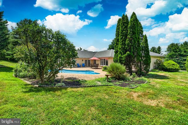 954 SAINT MATTHEWS RD, Chester Springs, PA 19425