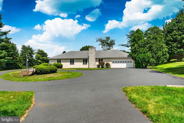 954 SAINT MATTHEWS RD, Chester Springs, PA 19425