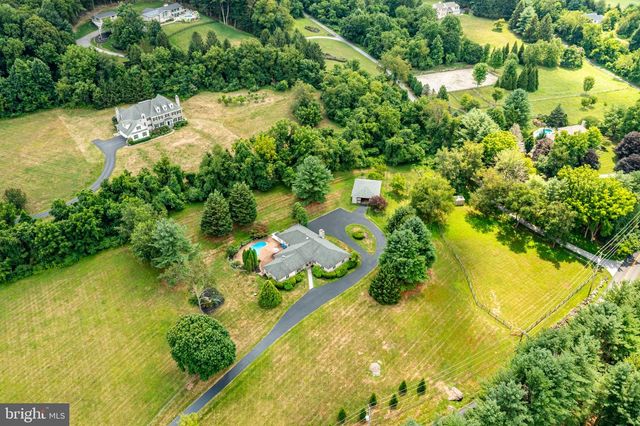 954 SAINT MATTHEWS RD, Chester Springs, PA 19425