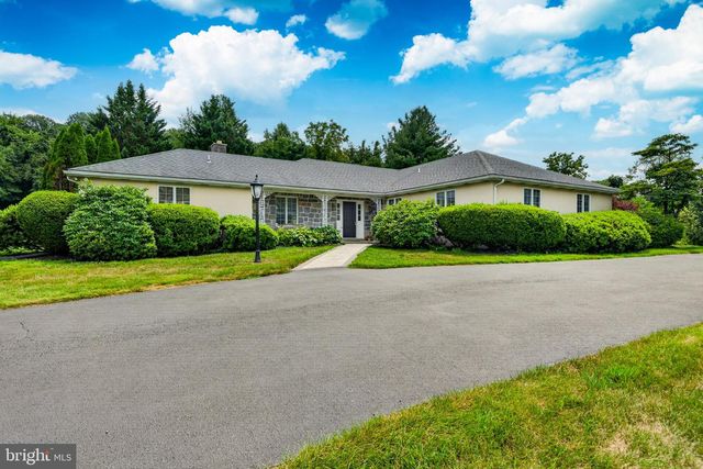 954 SAINT MATTHEWS RD, Chester Springs, PA 19425