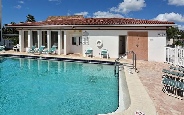 157 VISTA HERMOSA CIRCLE, Sarasota, FL 34242