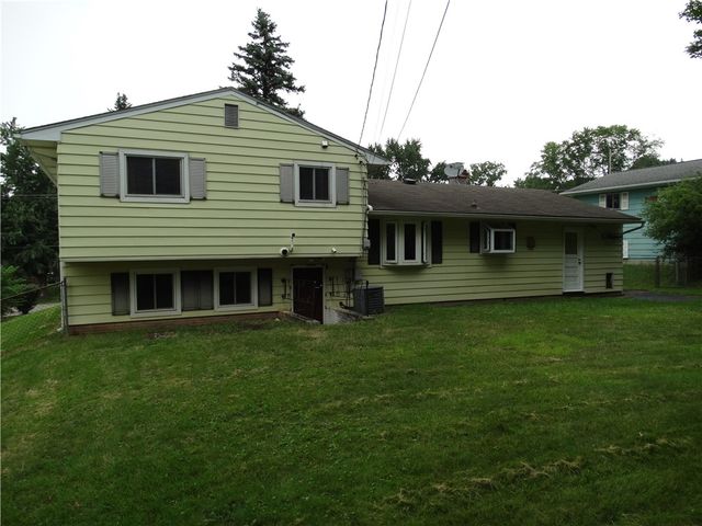 1315 Lehigh Station Road, Henrietta, NY 14467