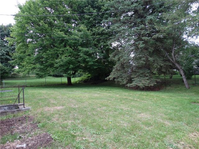 1315 Lehigh Station Road, Henrietta, NY 14467