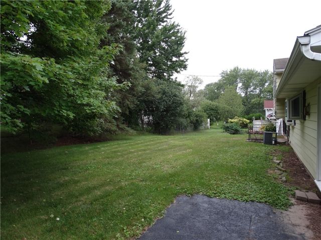1315 Lehigh Station Road, Henrietta, NY 14467