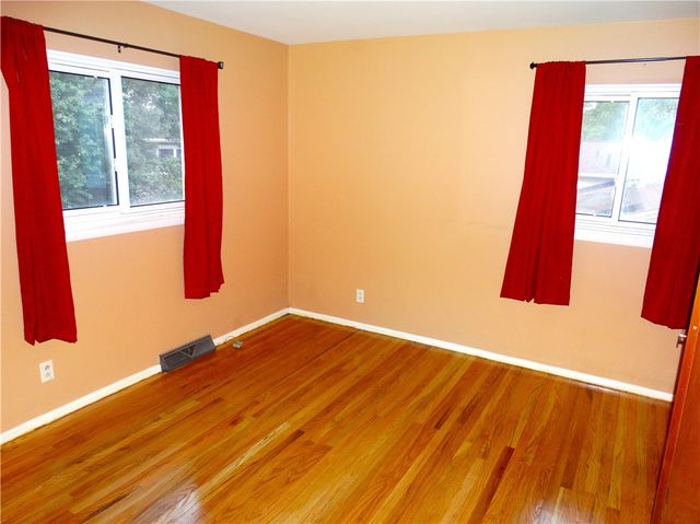 1315 Lehigh Station Road, Henrietta, NY 14467