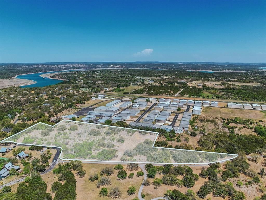 200 Soda Creek RD, Spicewood, TX 78669