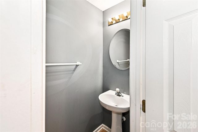 10728 Holly Ridge Boulevard, Charlotte, NC 28216
