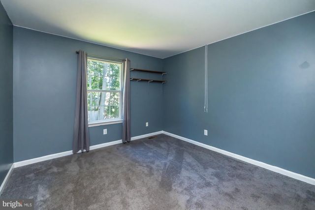 112 COUNTRY RUN DR, Coatesville, PA 19320