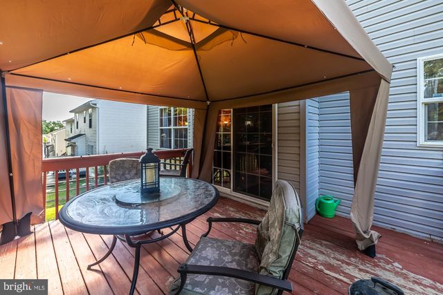 112 COUNTRY RUN DR, Coatesville, PA 19320