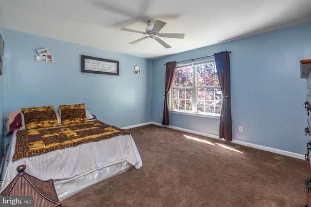 112 COUNTRY RUN DR, Coatesville, PA 19320