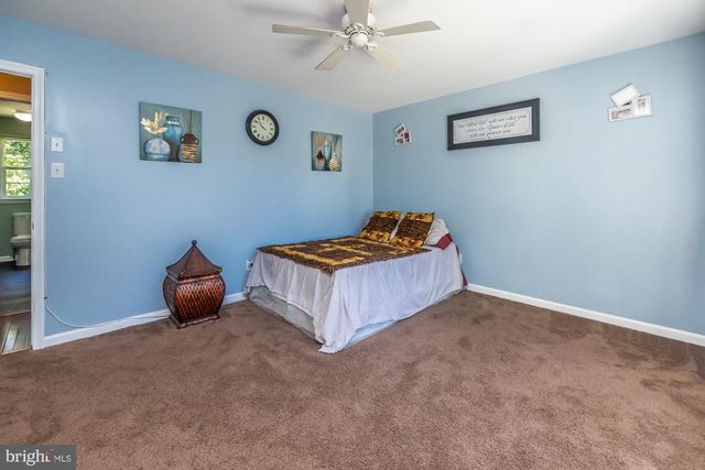 112 COUNTRY RUN DR, Coatesville, PA 19320