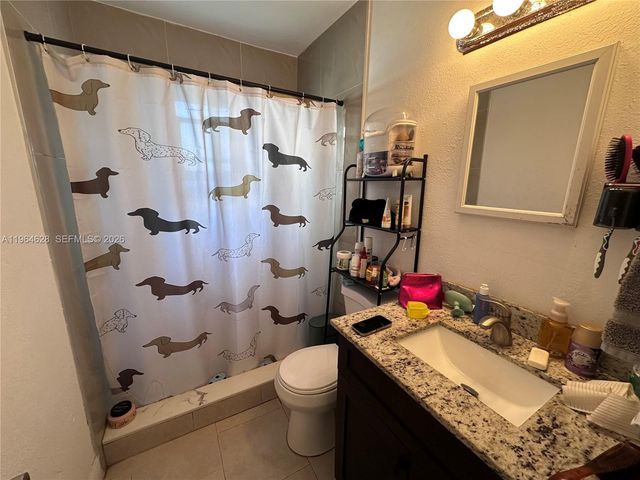 2125 Bay Dr C, Miami Beach, FL 33141