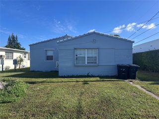 2125 Bay Dr C, Miami Beach, FL 33141