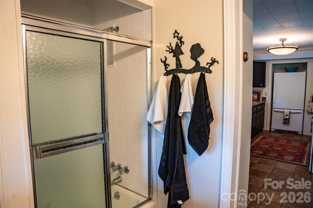 1967 Mckinney Mine Road, Spruce Pine, NC 28777