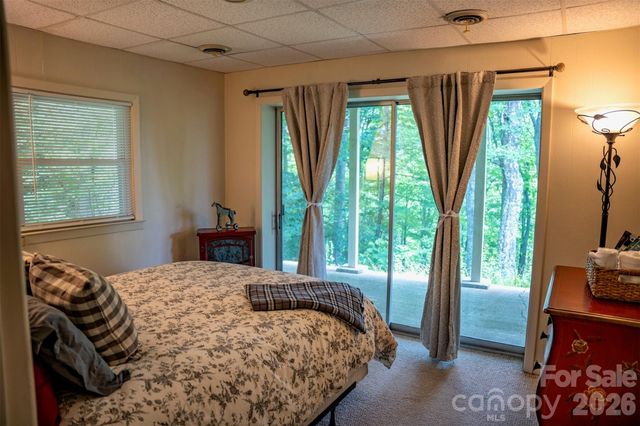 1967 Mckinney Mine Road, Spruce Pine, NC 28777