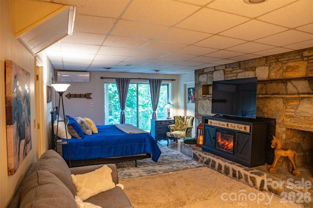 1967 Mckinney Mine Road, Spruce Pine, NC 28777