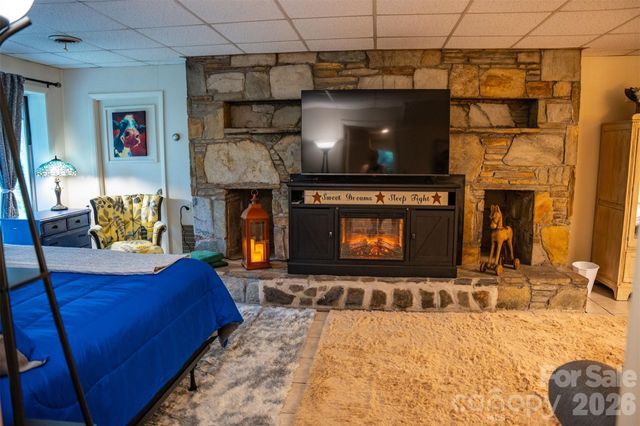 1967 Mckinney Mine Road, Spruce Pine, NC 28777