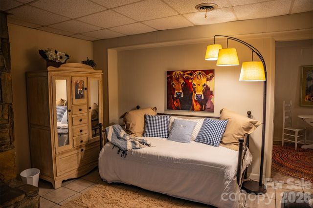 1967 Mckinney Mine Road, Spruce Pine, NC 28777