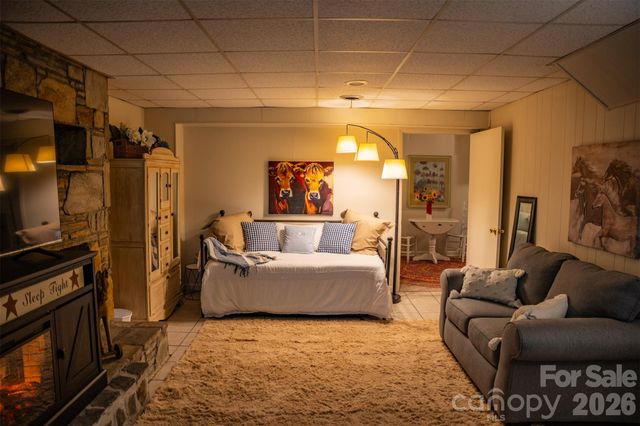 1967 Mckinney Mine Road, Spruce Pine, NC 28777