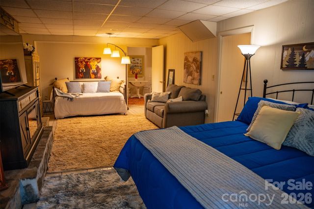 1967 Mckinney Mine Road, Spruce Pine, NC 28777