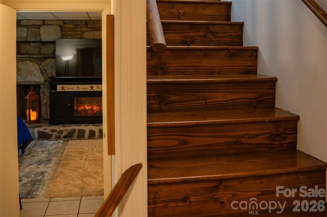 1967 Mckinney Mine Road, Spruce Pine, NC 28777