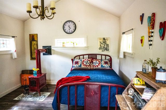 1967 Mckinney Mine Road, Spruce Pine, NC 28777