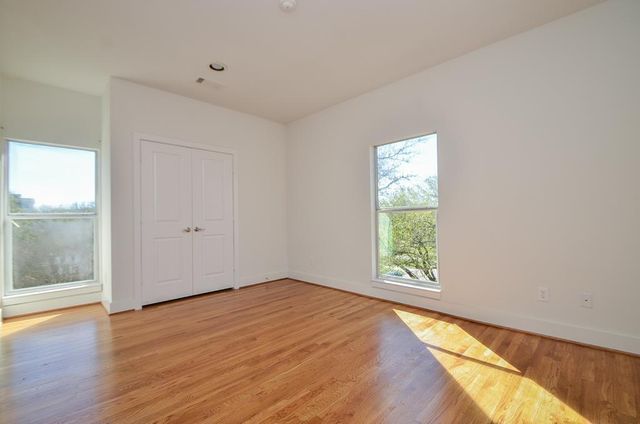 2220 Portsmouth Street A, Houston, TX 77098