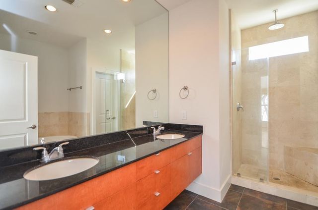 2220 Portsmouth Street A, Houston, TX 77098