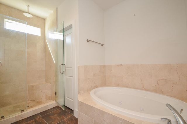 2220 Portsmouth Street A, Houston, TX 77098