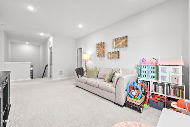 328 Silent Bend, Holly Springs, NC 27540