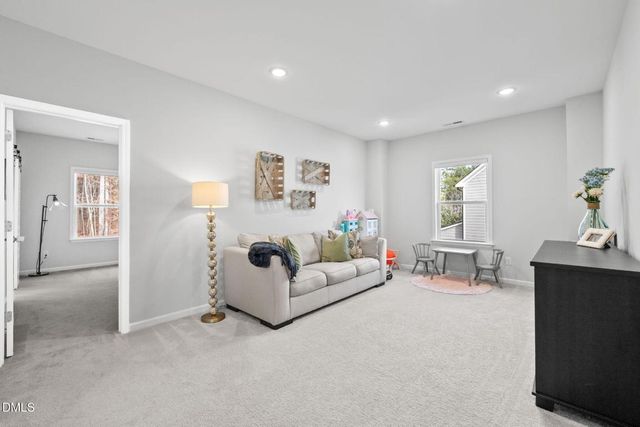 328 Silent Bend, Holly Springs, NC 27540