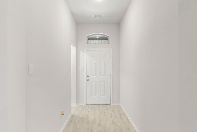 215 Van Horn Drive, Terrell, TX 75160