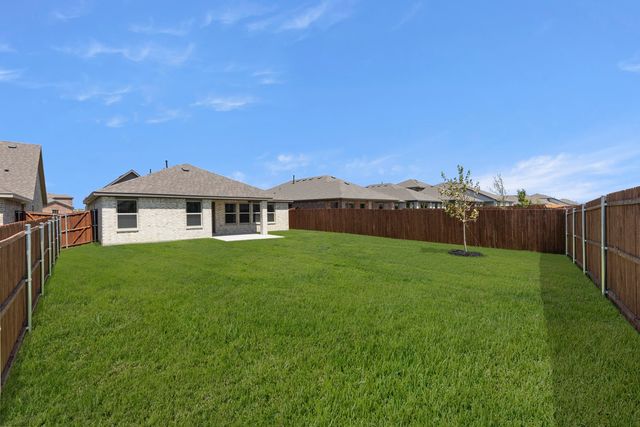 215 Van Horn Drive, Terrell, TX 75160