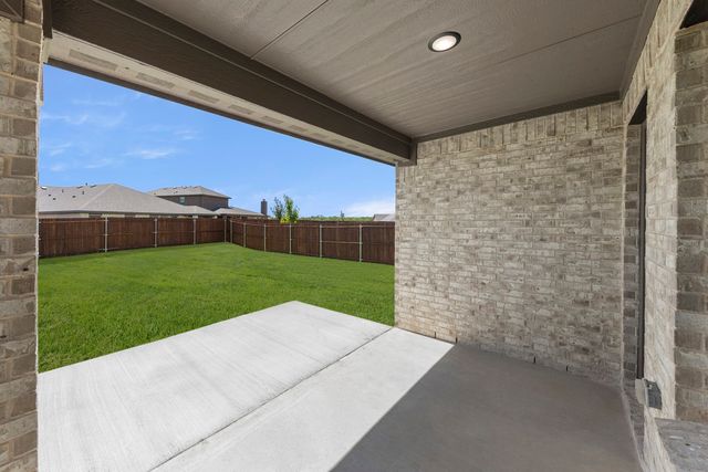 215 Van Horn Drive, Terrell, TX 75160