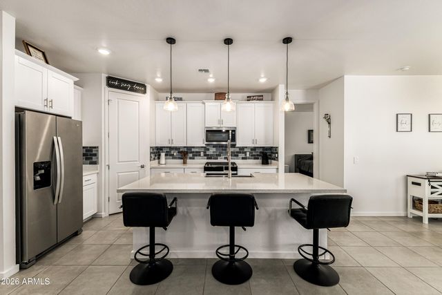 3475 E ISLA Avenue, San Tan Valley, AZ 85143